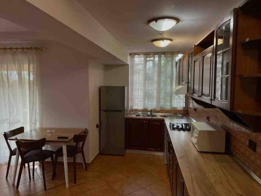 Apartment In Skanderbeg Square - Tirana Center 1 Zewnętrze zdjęcie