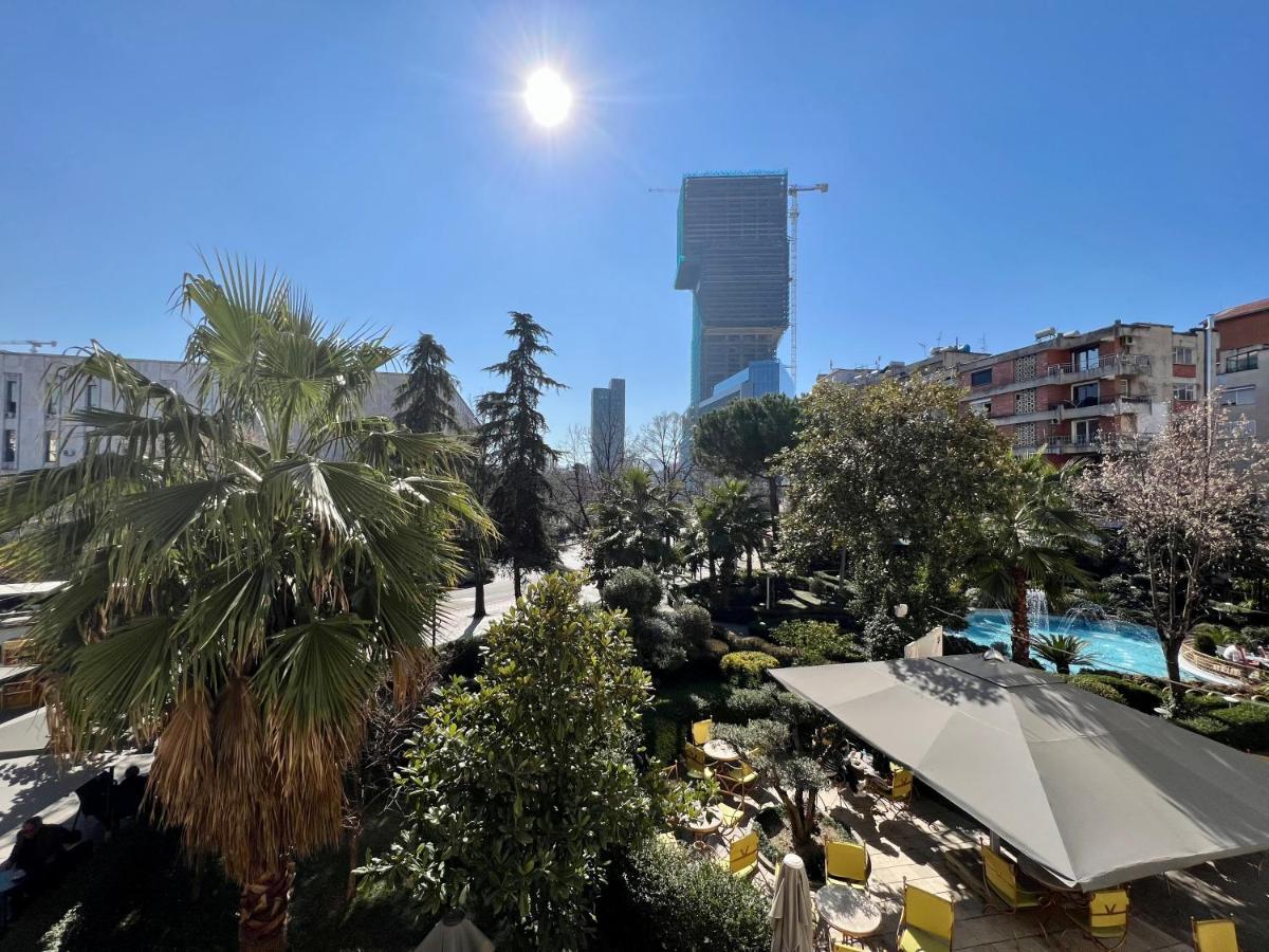 Apartment In Skanderbeg Square - Tirana Center 1 Zewnętrze zdjęcie